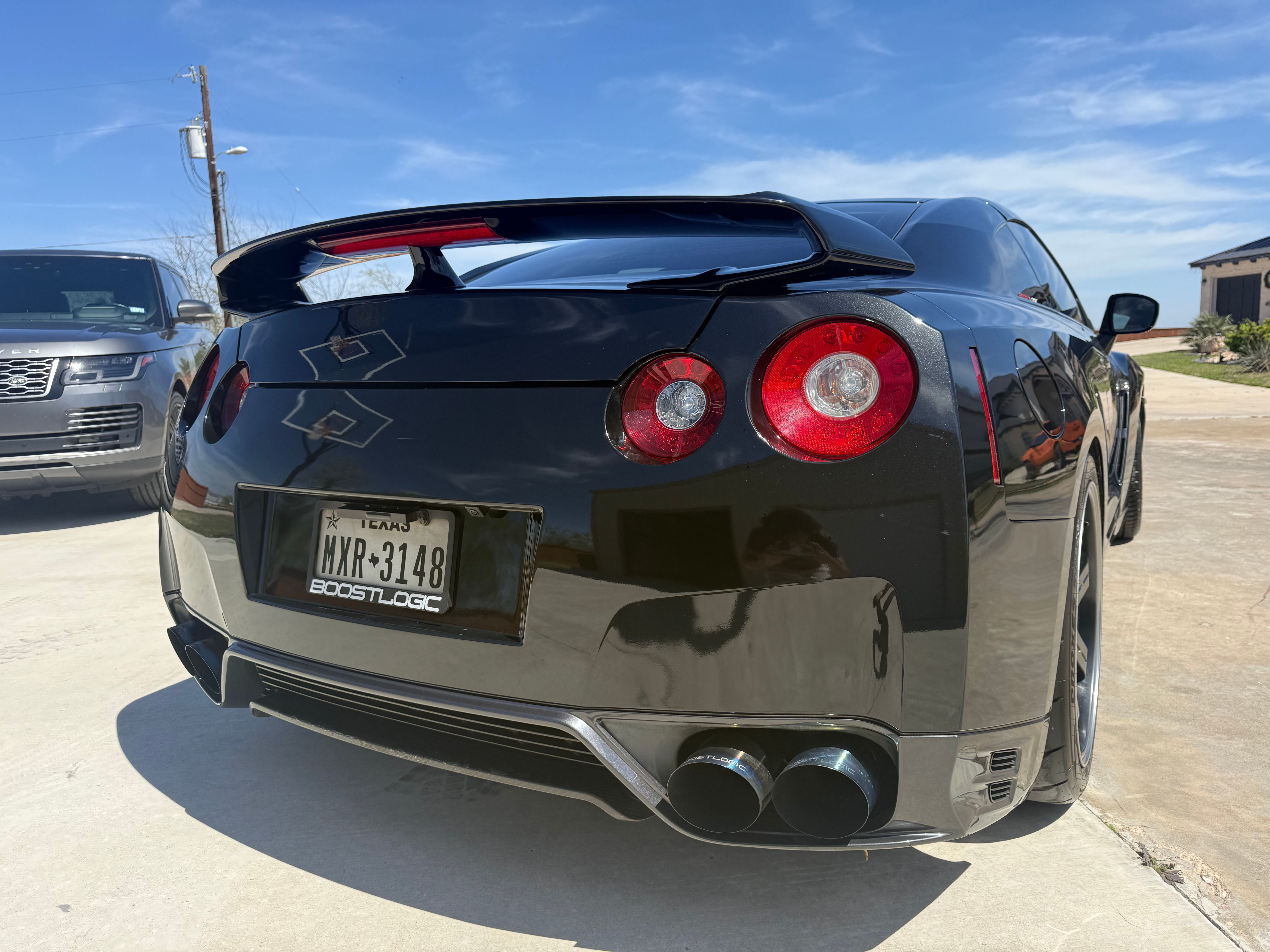 Used 2012 Nissan GT-R Black Edition AWD/4WD image 13