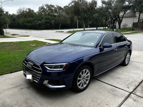 Used 2022 Audi A4 2.0T Premium w/ Convenience Package image 12