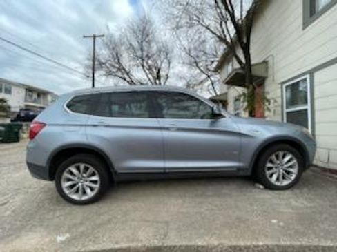 Used 2013 BMW X3 xDrive28i image 2