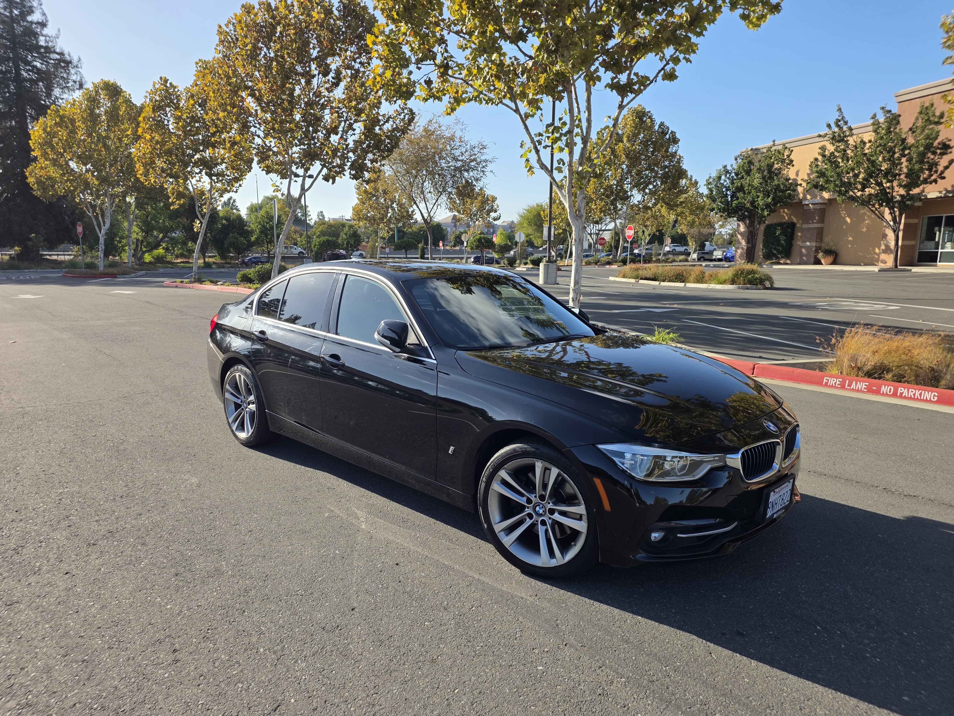Used 2018 BMW 330e RWD image 2