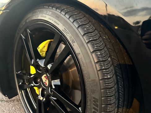 Used 2014 Porsche Panamera 4S image 15