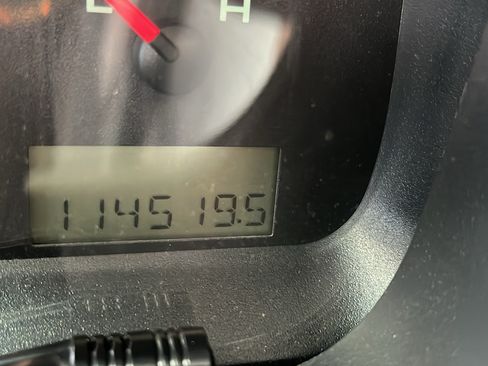 Used 2006 Ford F150 XL RWD image 1