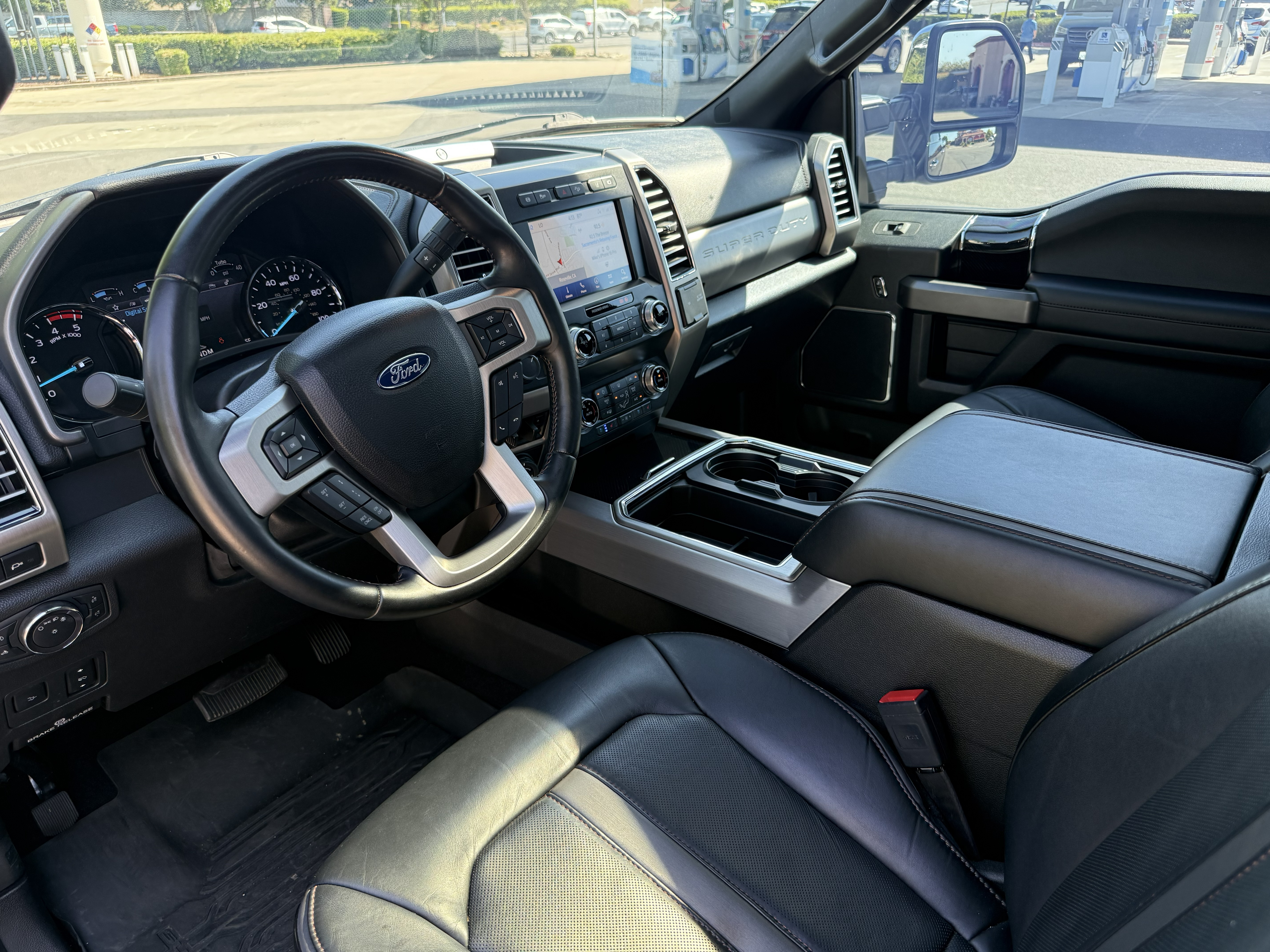 Used 2020 Ford F250 Platinum w/ FX4 Off-Road Package AWD/4WD image 10
