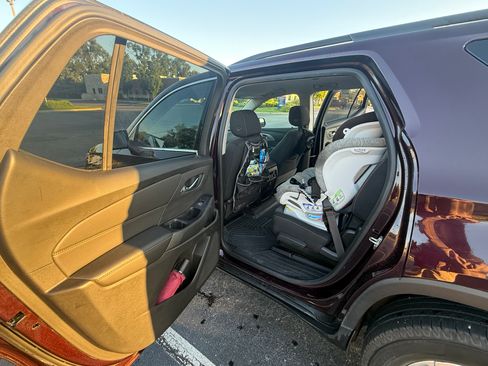 Used 2019 Chevrolet Traverse LT AWD/4WD image 15