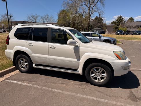 Used 2004 Lexus GX 470 image 4