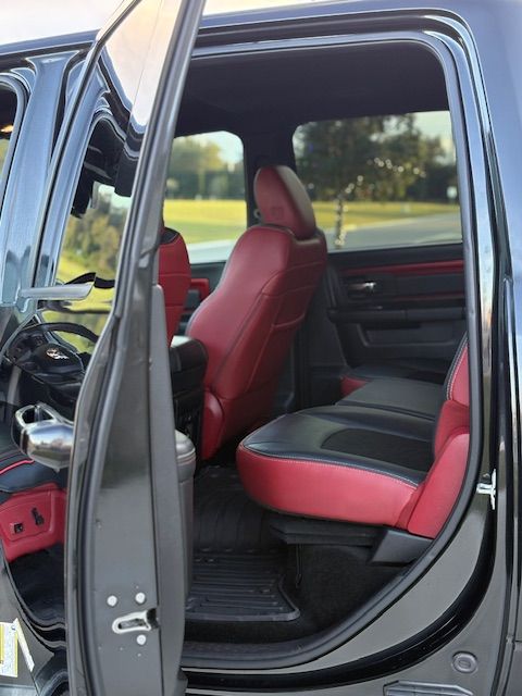 Used 2015 RAM 1500 Rebel AWD/4WD image 9