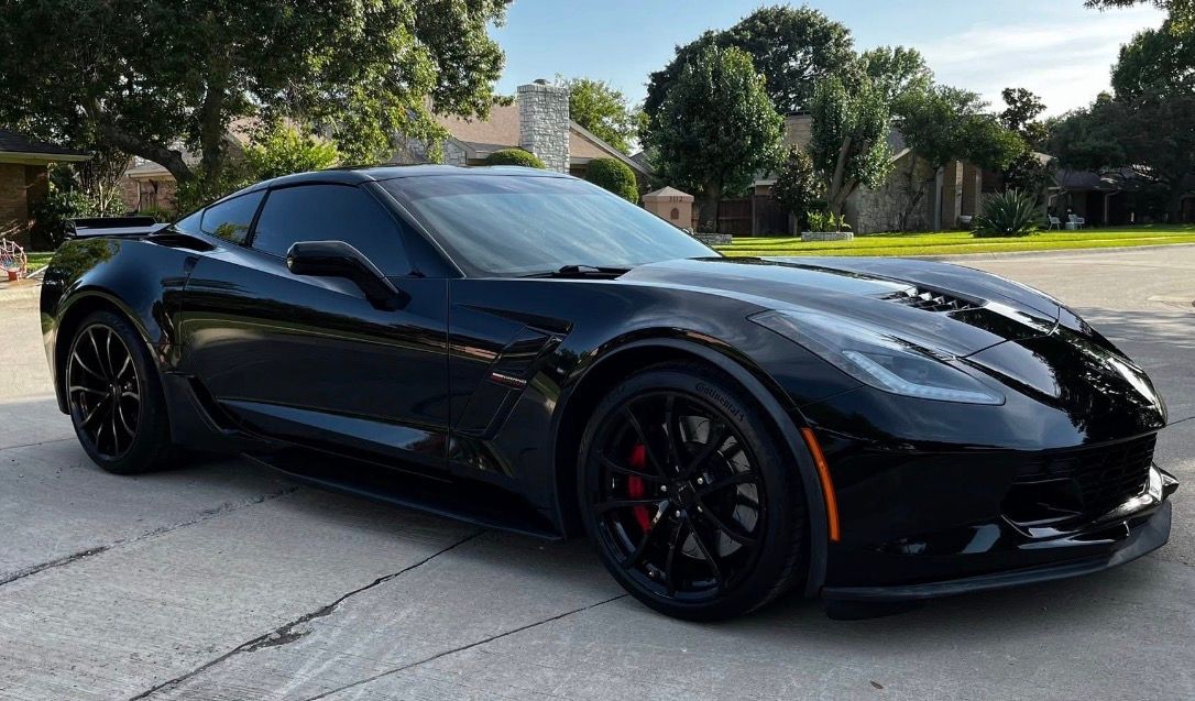 Used 2018 Chevrolet Corvette Grand Sport RWD image 1