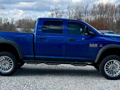 Used 2016 RAM 2500 Tradesman w/ Chrome Appearance Group image 11