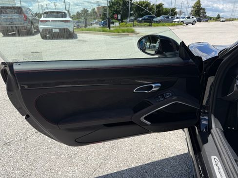 Used 2021 Porsche 718 Cayman GTS RWD image 15