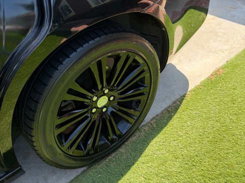 Used 2012 Chrysler 300 RWD image 16