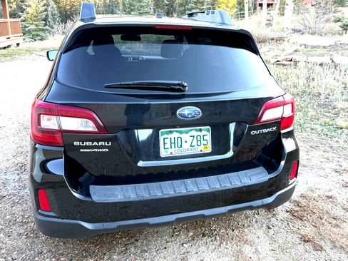 Used 2015 Subaru Outback 2.5i Premium image 5