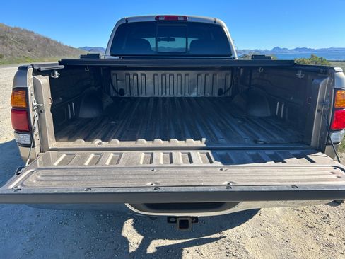 Used 2001 Toyota Tundra SR5 image 10