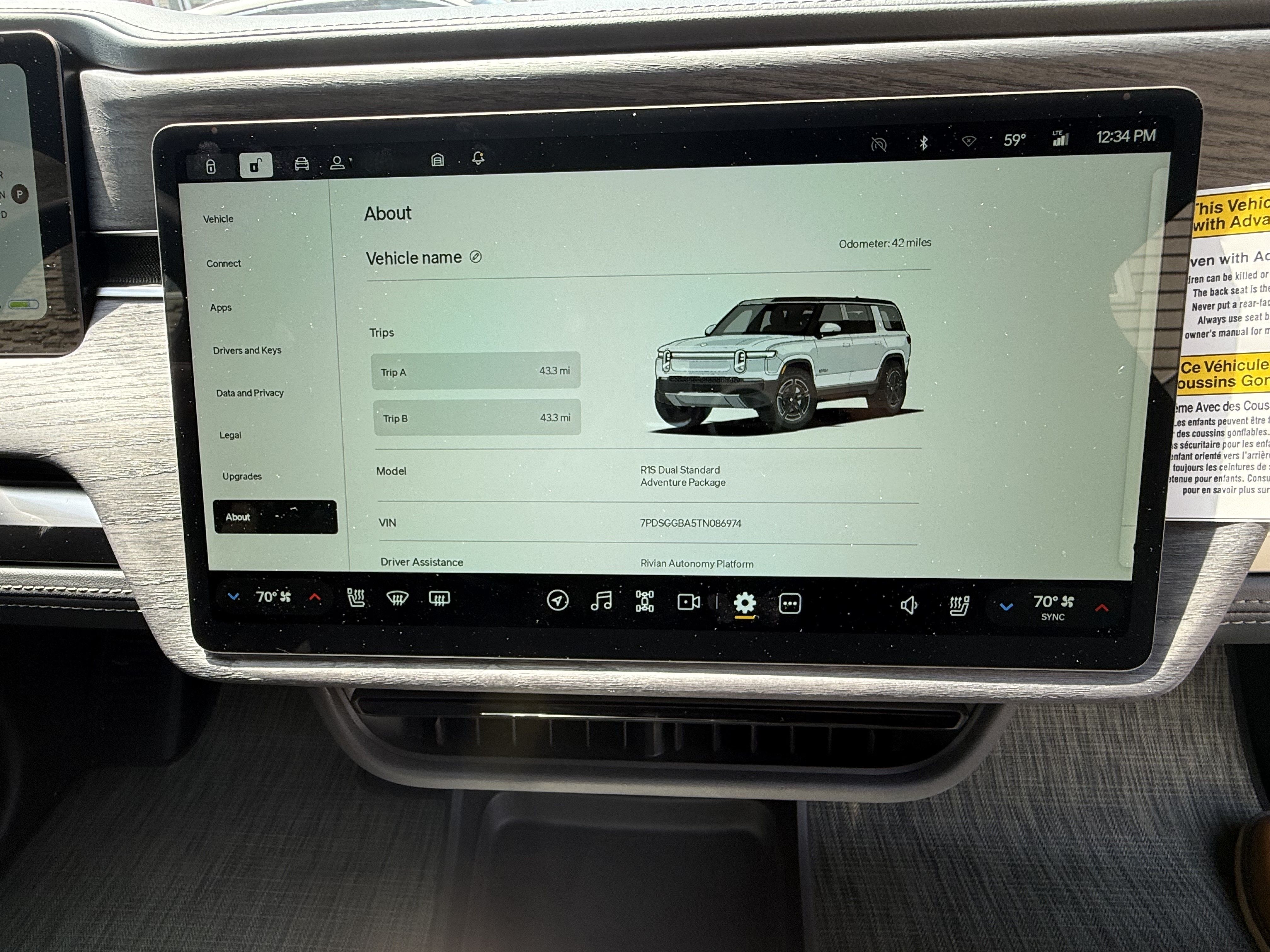 Used 2026 Rivian R1S Adventure AWD/4WD image 18