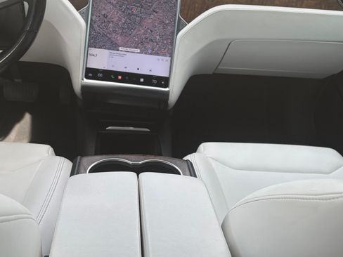 Used 2017 Tesla Model S 75D image 13