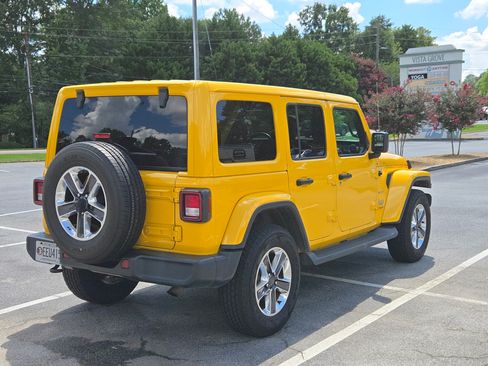 Used 2020 Jeep Wrangler Unlimited Sahara w/ Uconnect 4C Nav & Sound Group AWD/4WD image 9