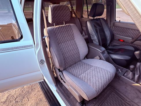 Used 1995 Toyota 4Runner SR5 AWD/4WD image 26