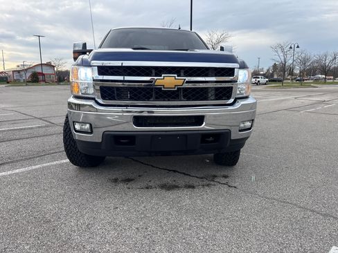 Used 2014 Chevrolet Silverado 2500 LTZ w/ LTZ Plus Package image 6