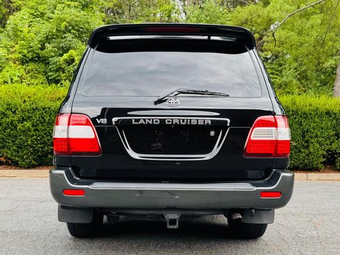Used 2004 Toyota Land Cruiser AWD/4WD image 8