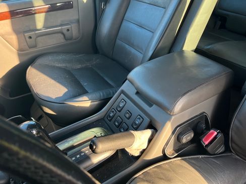 Used 2002 Land Rover Discovery SE7 image 14