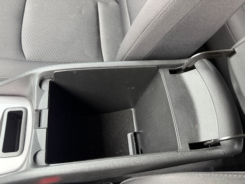 Used 2019 Chevrolet Malibu LT image 16