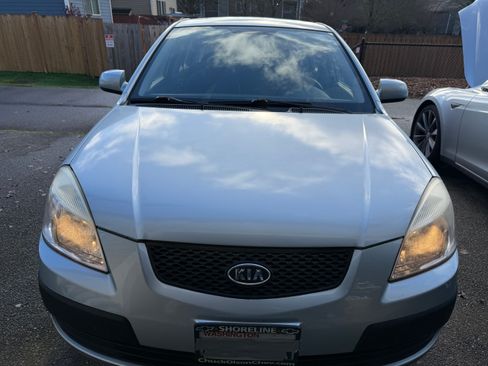 Used 2009 Kia Rio5 w/ PWR Pkg image 4