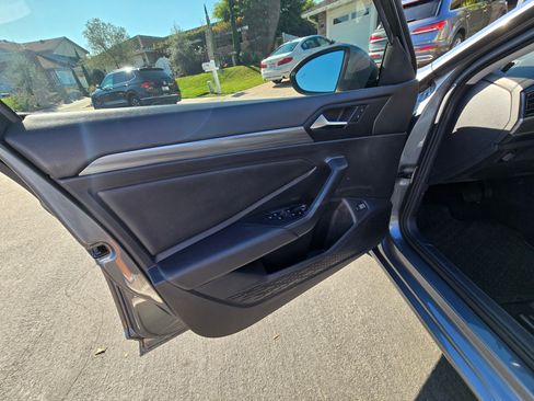 Used 2020 Volkswagen Jetta SEL image 8