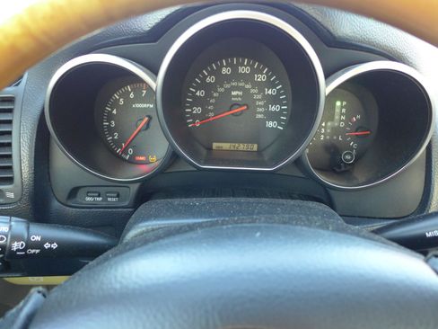 Used 2003 Lexus SC 430 Convertible image 8