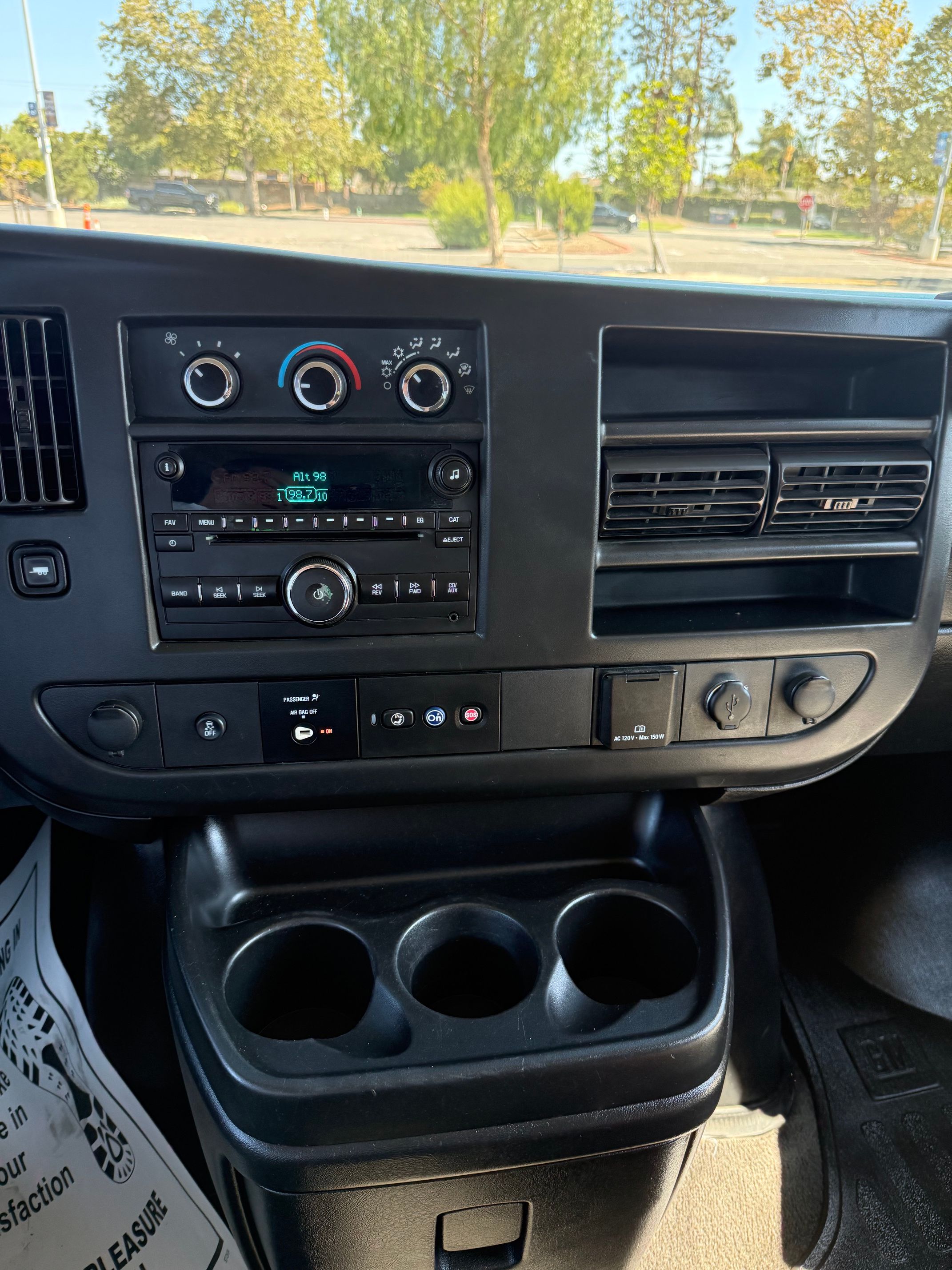 Used 2017 Chevrolet Express 2500 LT w/ LT Preferred Equipment Group RWD image 15