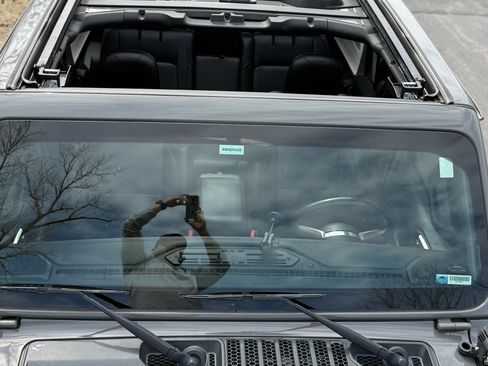 Used 2021 Jeep Wrangler Unlimited Rubicon w/ Xtreme Recon 35" Tire Package image 9