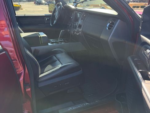 Used 2017 Ford Expedition Platinum image 9