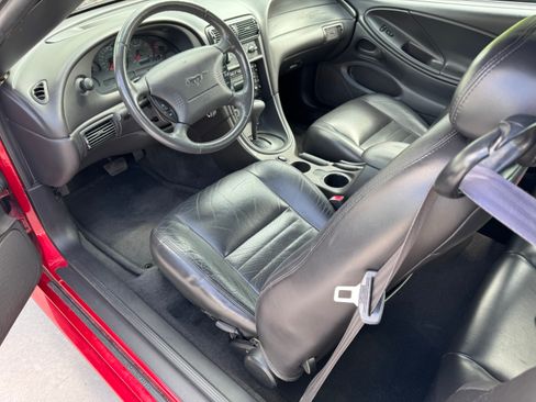 Used 2002 Ford Mustang GT RWD image 8