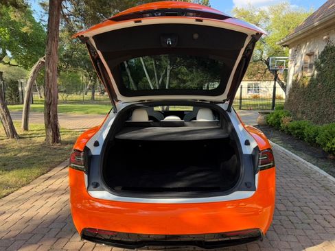 Used 2024 Tesla Model S AWD/4WD image 6