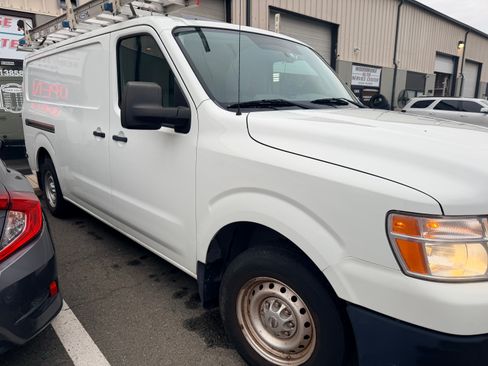 Used 2014 Nissan NV 2500 S w/ Power Basic Package image 2