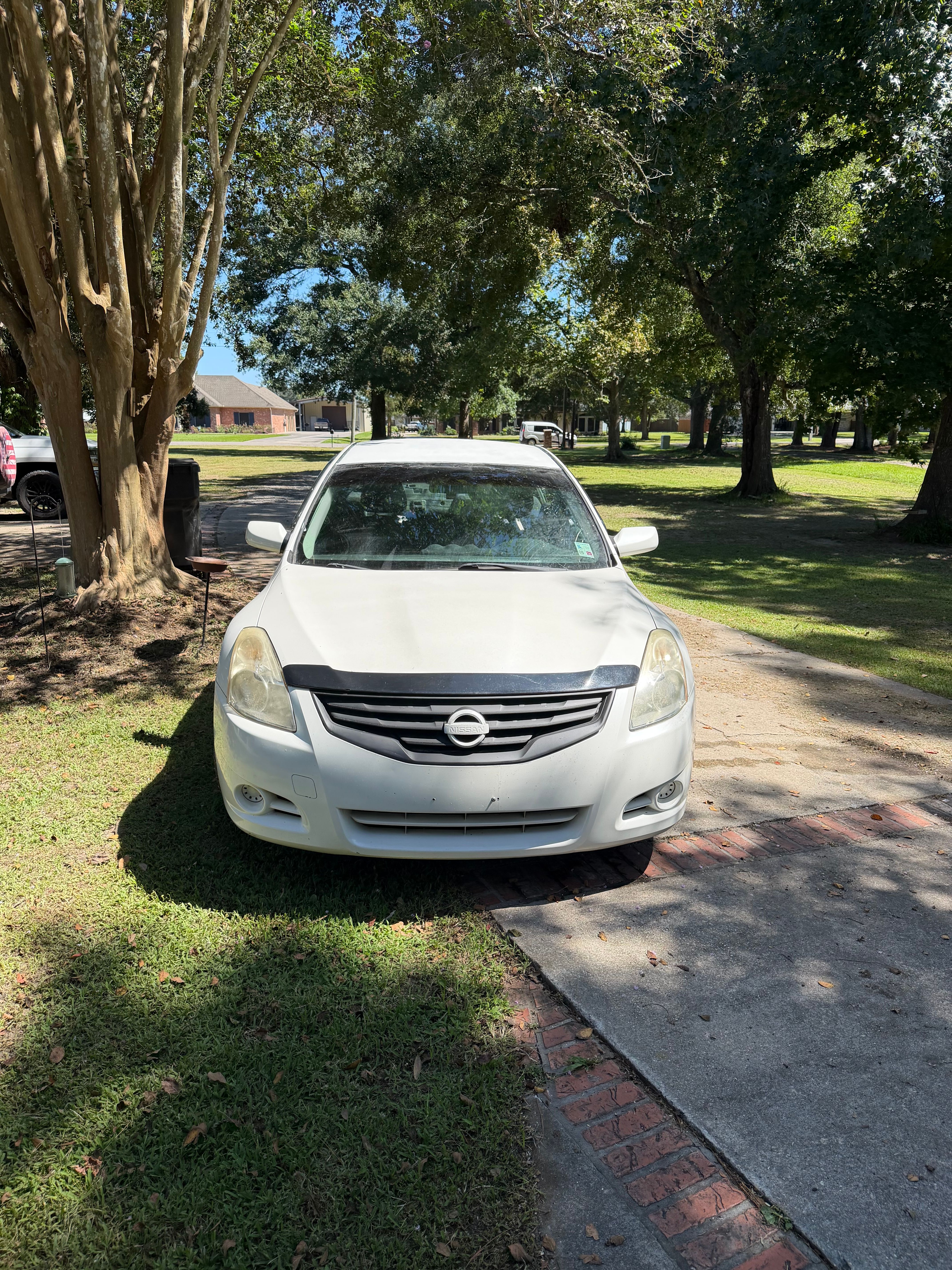 Used 2011 Nissan Altima 2.5 S FWD image 1