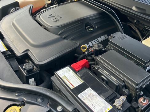 Used 2010 Jeep Grand Cherokee Laredo image 6