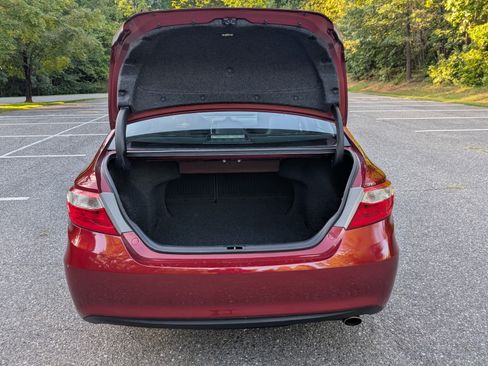 Used 2017 Toyota Camry XLE image 6