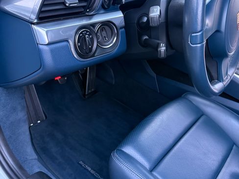 Used 2013 Porsche 911 Carrera image 2