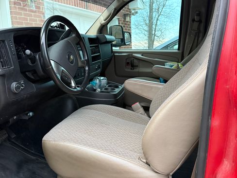 Used 2014 Chevrolet Express 3500 LS w/ Cold Climate Package image 12