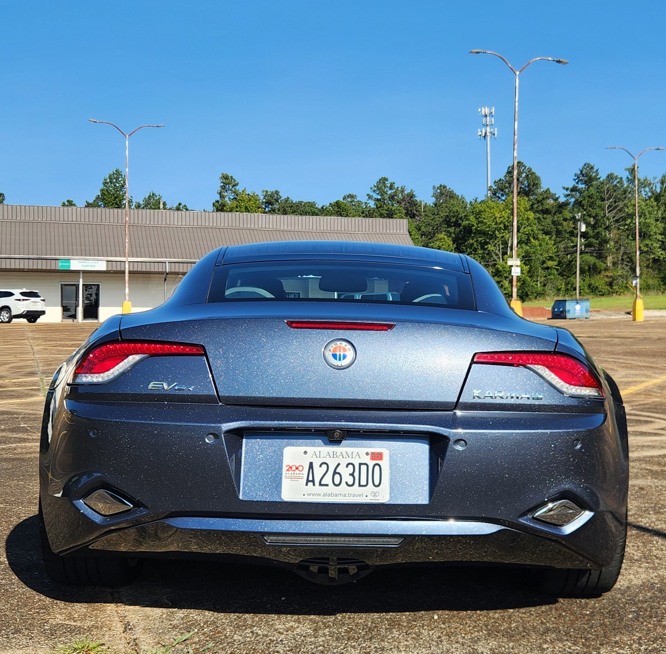 Used 2012 Fisker Karma EcoChic RWD image 9