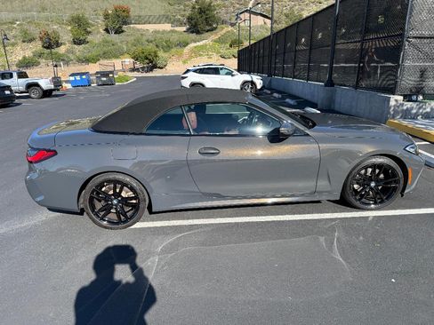 Used 2023 BMW 430i Convertible w/ M Sport Package image 9
