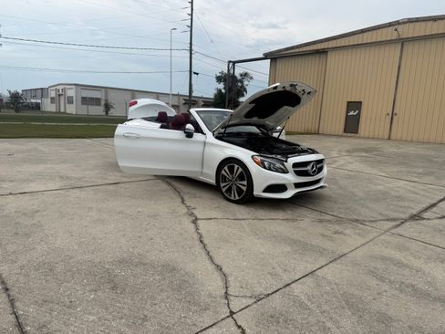 Used 2017 Mercedes-Benz C 300 4MATIC Cabriolet image 4