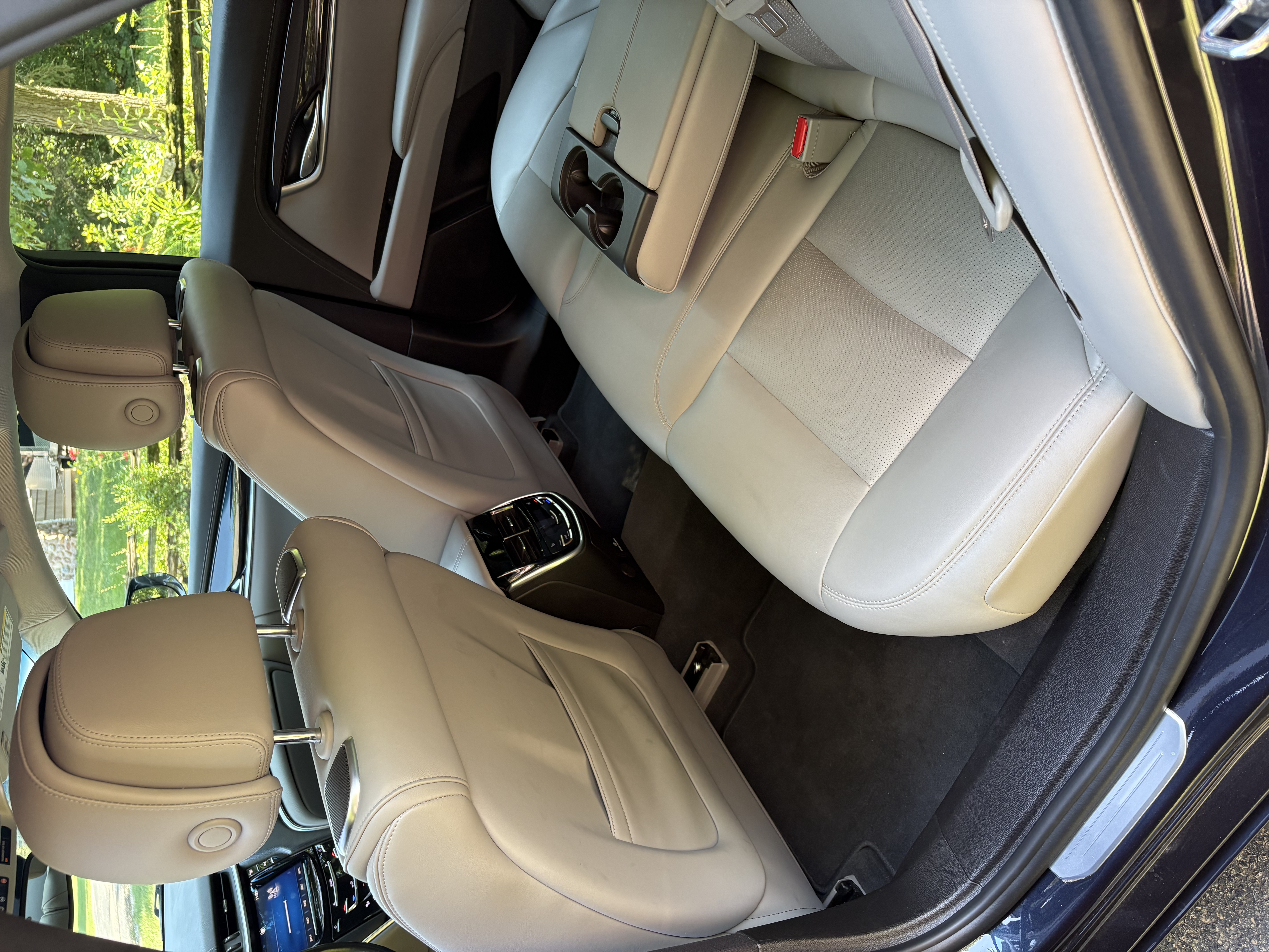 Used 2013 Cadillac XTS Premium FWD image 9