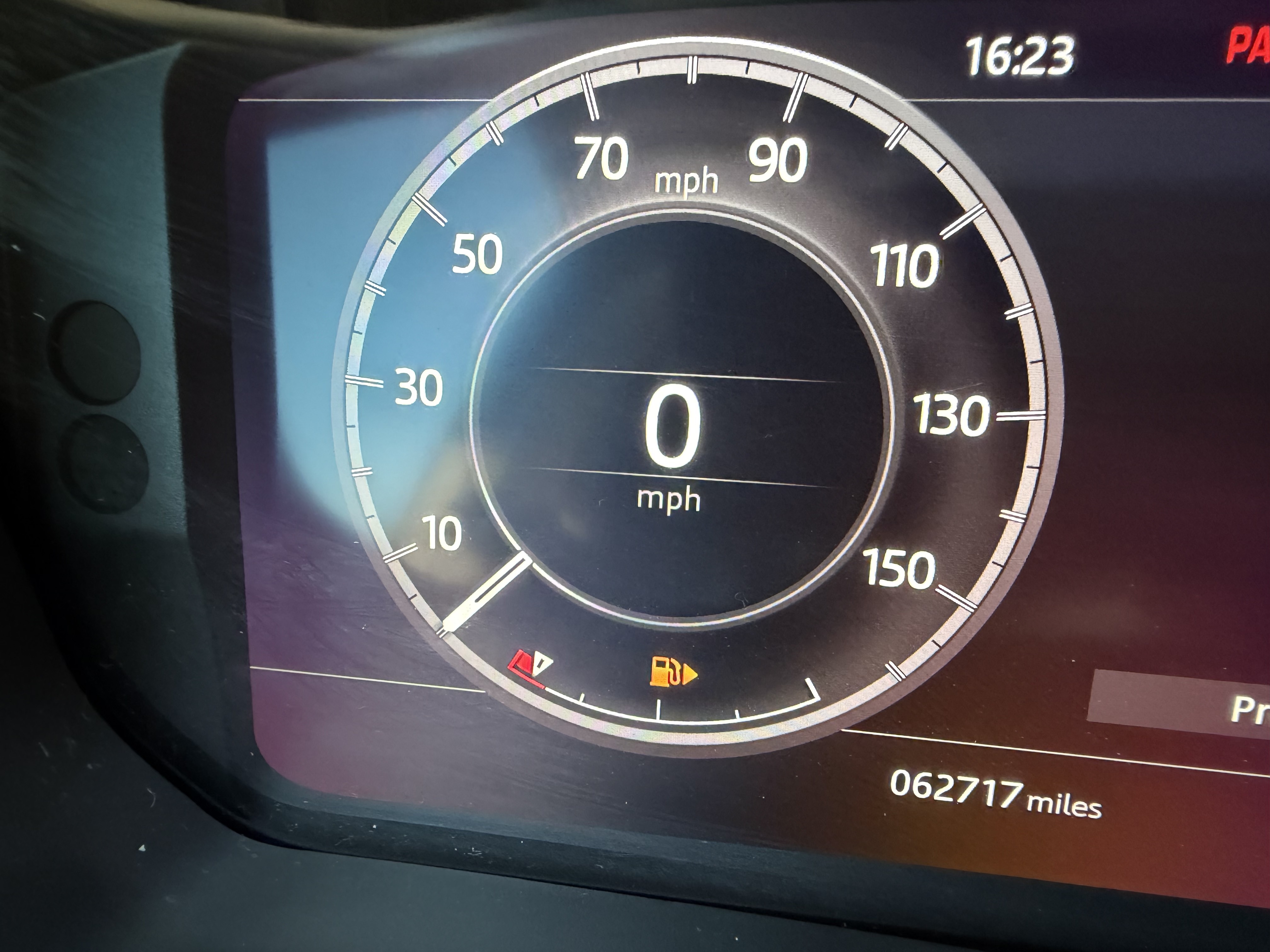 Used 2020 Land Rover Discovery Landmark AWD/4WD image 20