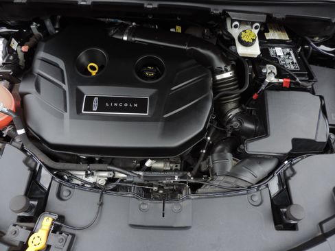 Used 2018 Lincoln MKC Select w/ Select Plus Package image 13