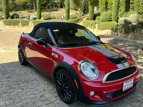 Used 2013 MINI Cooper Roadster S image 4