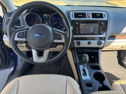 Used 2017 Subaru Outback 3.6R Limited image 12