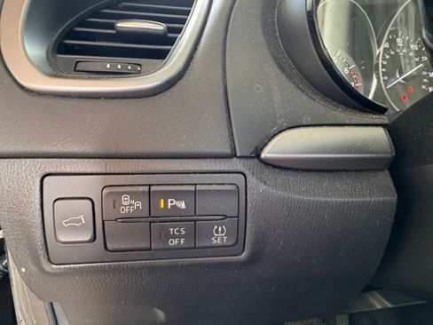 Used 2017 MAZDA CX-9 Touring image 18