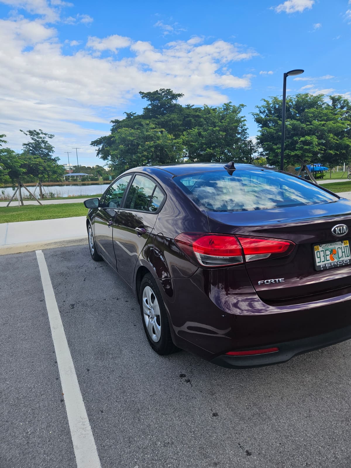Used 2017 Kia Forte LX w/ LX Popular Package FWD image 5
