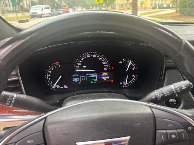 Used 2018 Cadillac XT5 Luxury w/ Driver Awareness Package FWD image 5