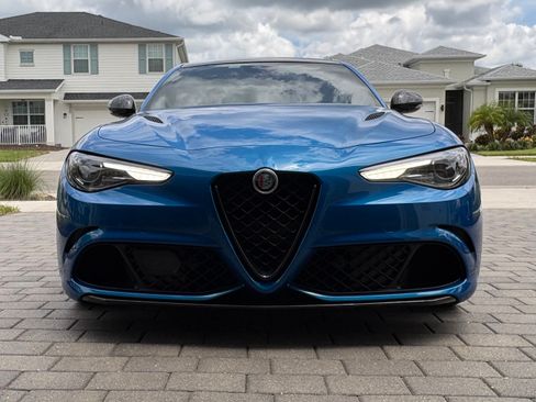 Used 2023 Alfa Romeo Giulia Quadrifoglio RWD image 2